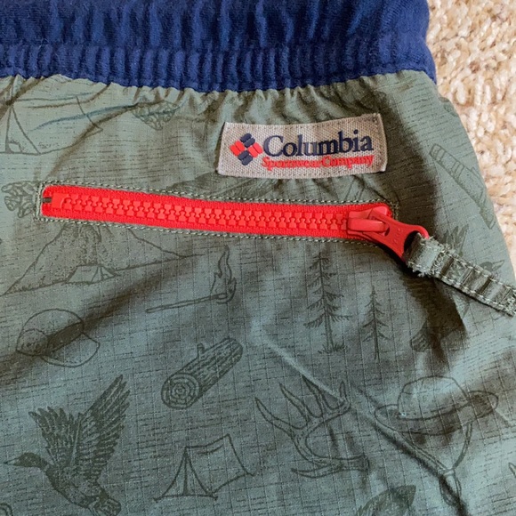 BNWOT Columbia rugged/camping graphic waterproof shorts women’s size XS - Picture 7 of 10